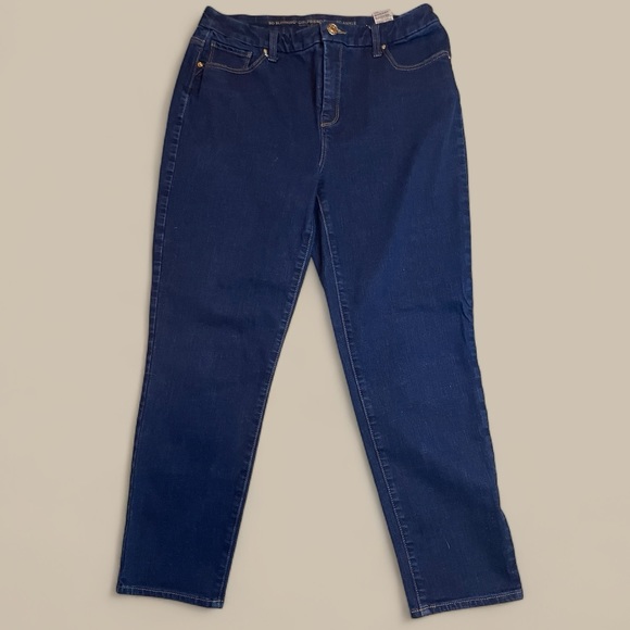 Chico’s so slimming Girlfriend Ankle Jeans Chico’s Size 1. Blue, Indigo - Picture 2 of 8